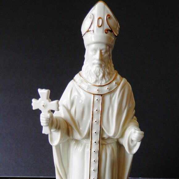 MIKASA FINE PORCELAIN HOLIDAY ELEGANCE 11" CHRISTIANITY FIGURINE - Picture 5 of 13